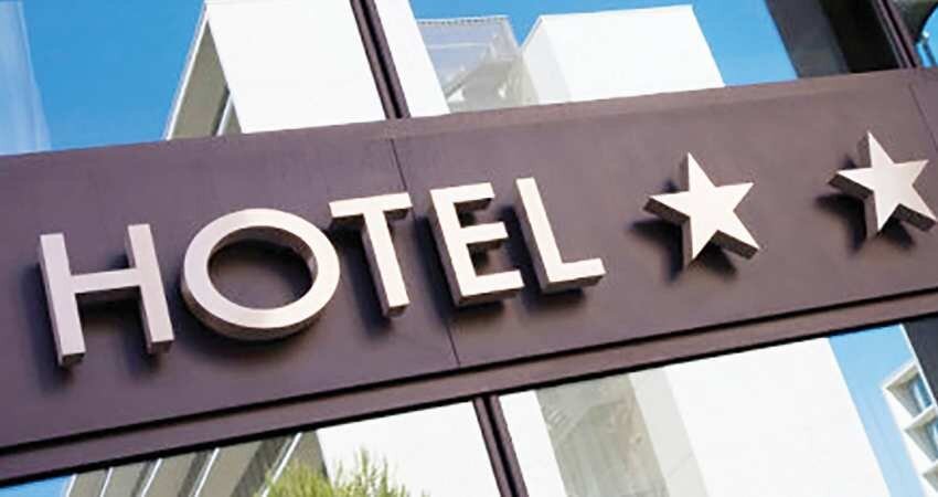 نگاهی به وضعیت صنعت هتلداری در ایران